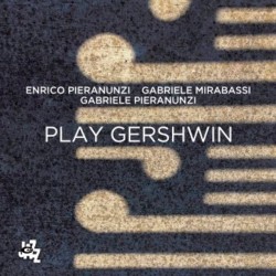 Plays Gershwin